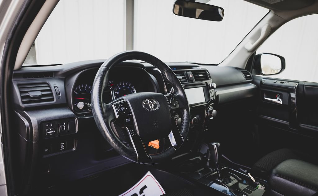 Used 2015 Toyota 4Runner Trail image 2