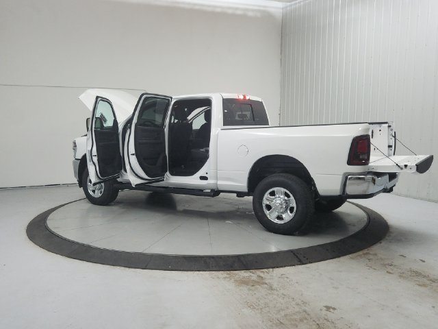 New 2026 RAM 2500 Tradesman AWD/4WD image 14