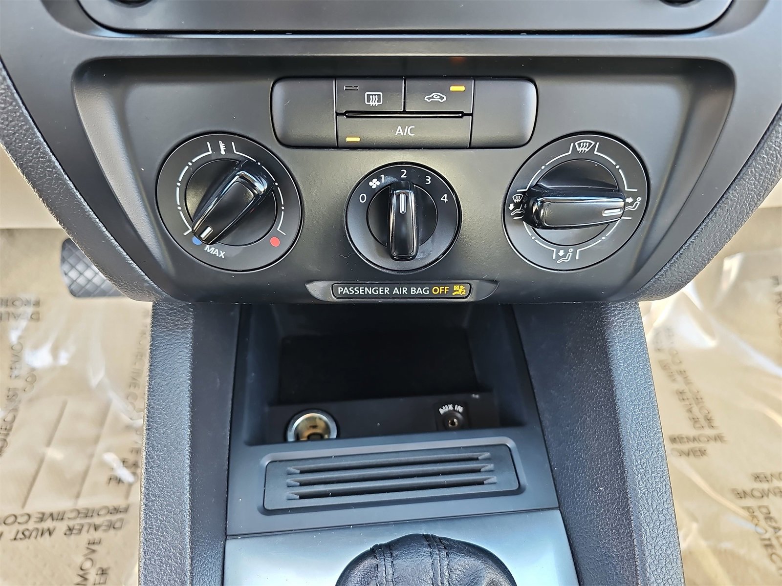 Used 2014 Volkswagen Jetta SE image 19