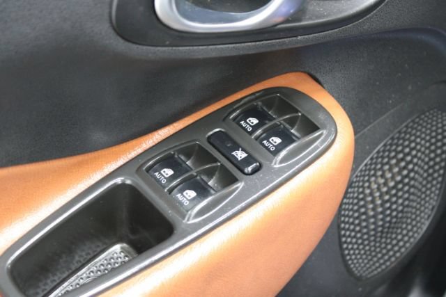 Used 2015 FIAT 500L Trekking FWD image 9