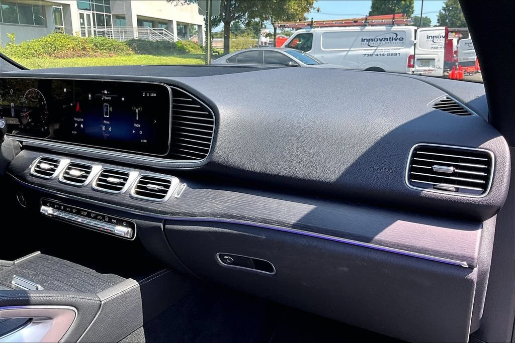 Used 2025 Mercedes-Benz GLE 580 4MATIC image 16