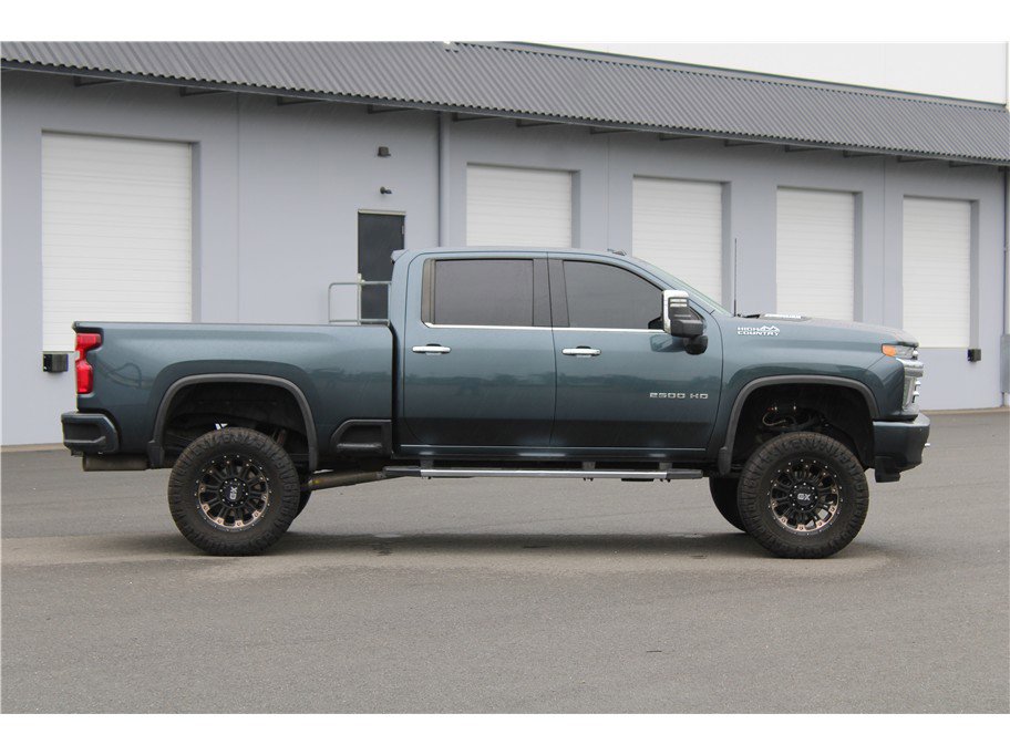 Used 2020 Chevrolet Silverado 2500 High Country w/ Technology Package AWD/4WD image 4