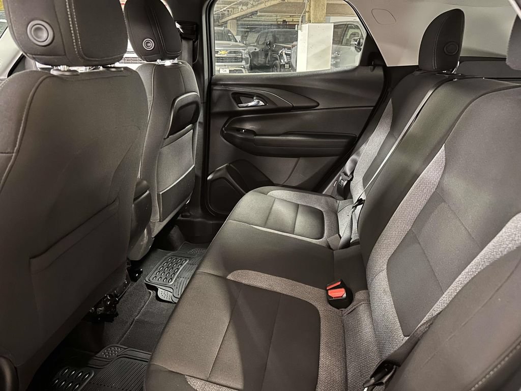 Certified 2022 Chevrolet TrailBlazer LT w/ Convenience Package FWD image 16