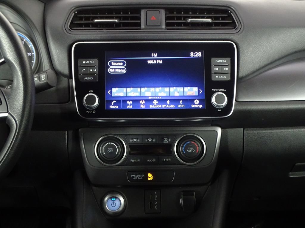 Used 2023 Nissan Leaf S image 29