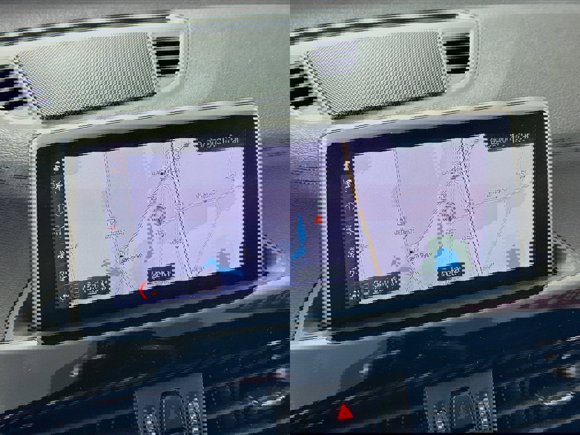 Used 2022 BMW X1 xDrive28i w/ Convenience Package image 2