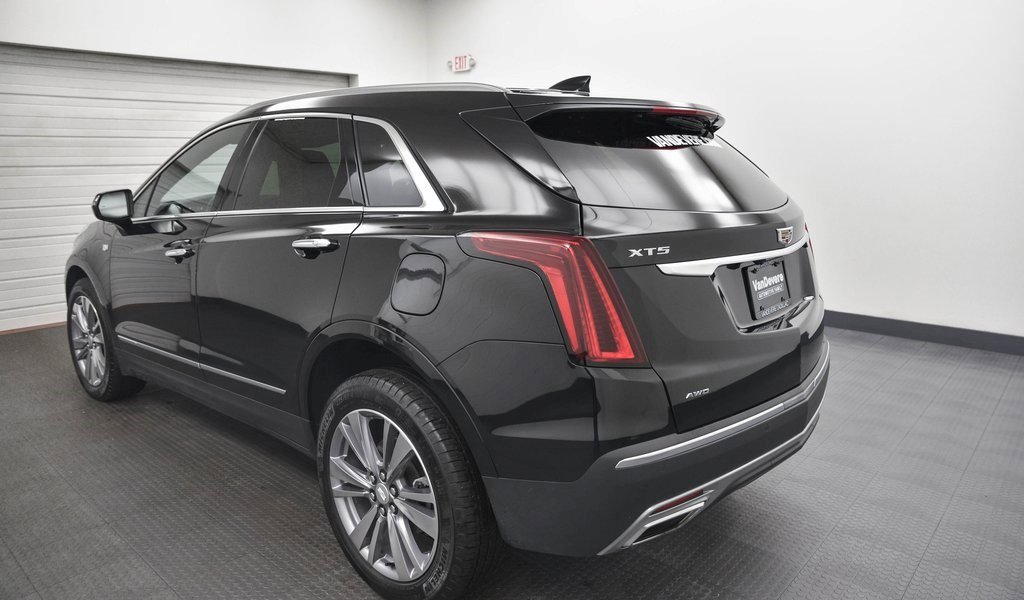 Certified 2025 Cadillac XT5 Premium Luxury image 6