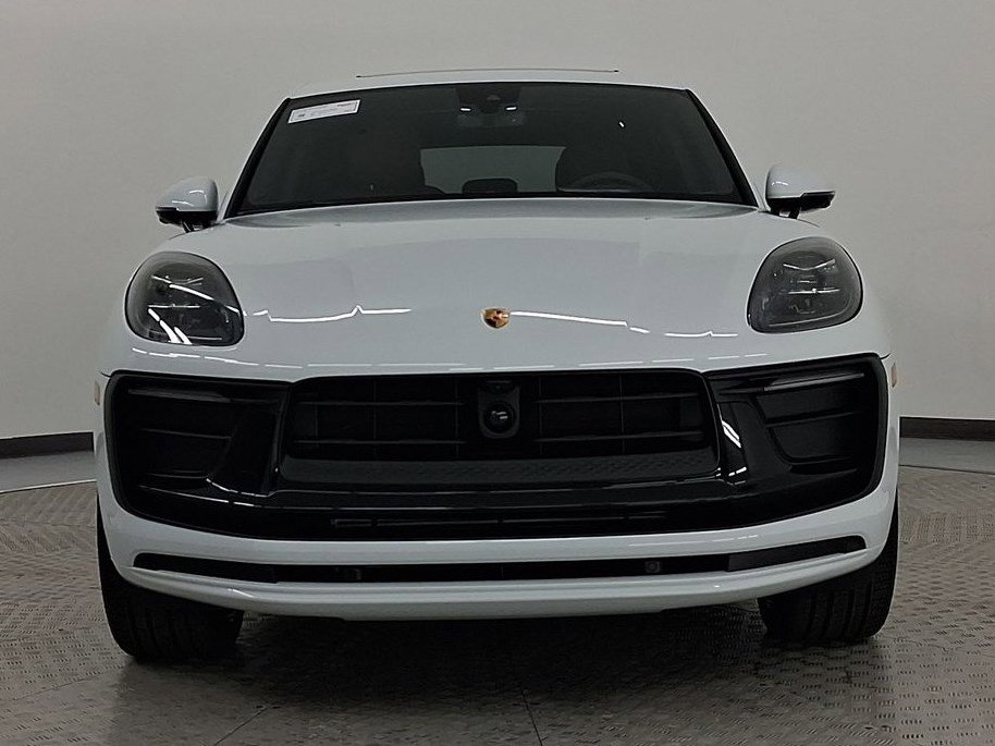 New 2026 Porsche Macan image 10