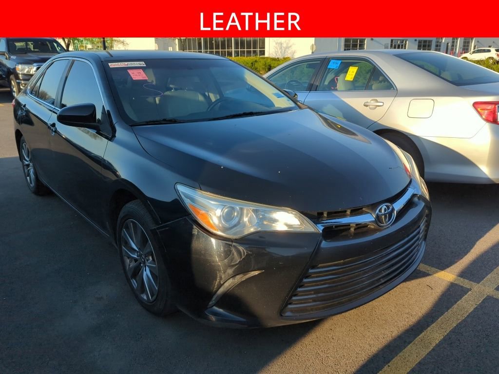 Used 2015 Toyota Camry XLE image 3