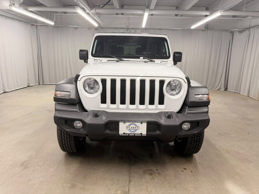 Used 2020 Jeep Wrangler Sport AWD/4WD image 4