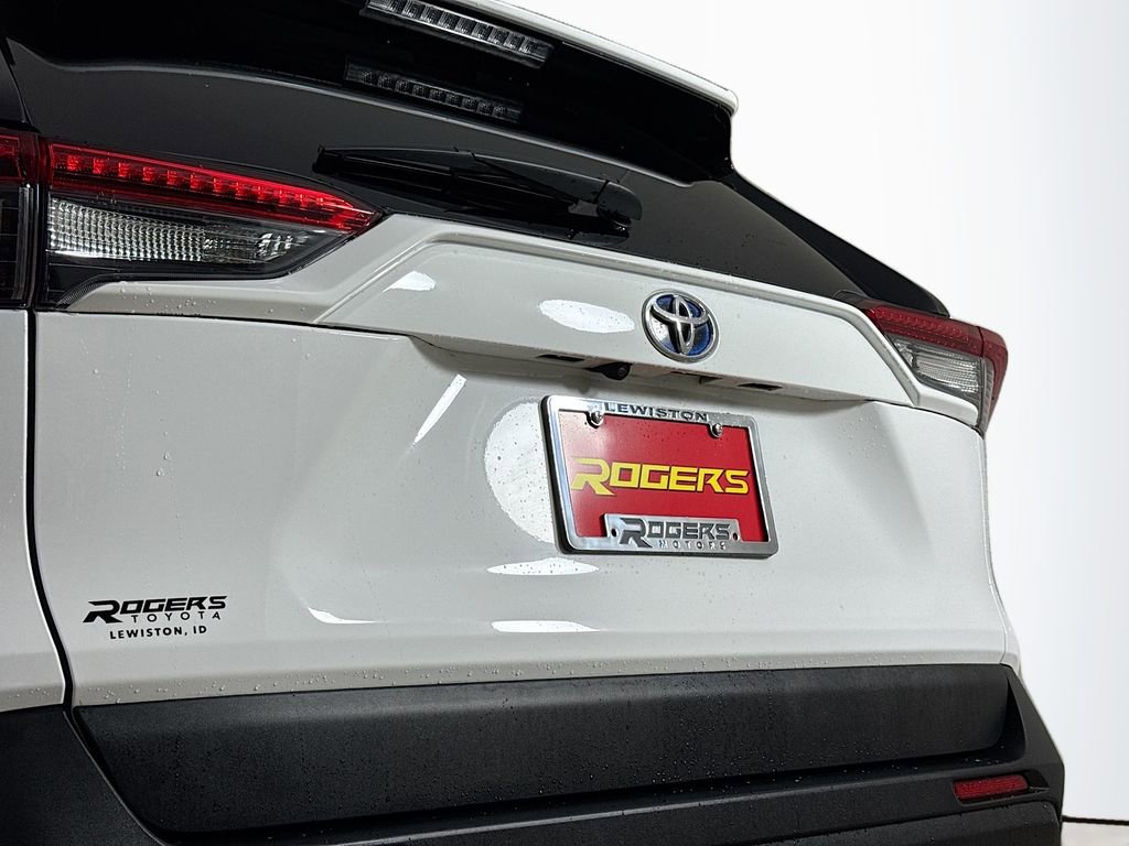 Certified 2024 Toyota RAV4 XLE w/ Convenience Package image 27