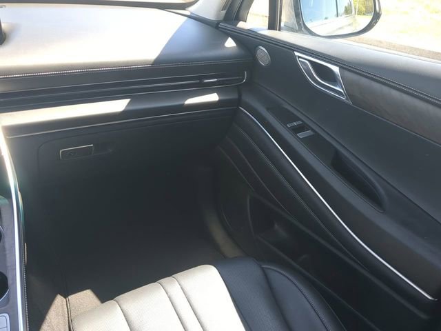 Used 2024 Genesis GV80 2.5T AWD/4WD image 16