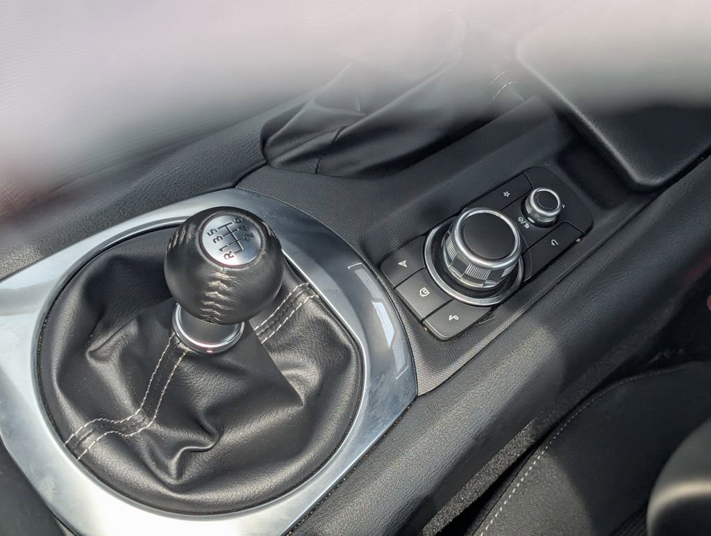 Used 2025 MAZDA MX-5 Miata Sport RWD image 8