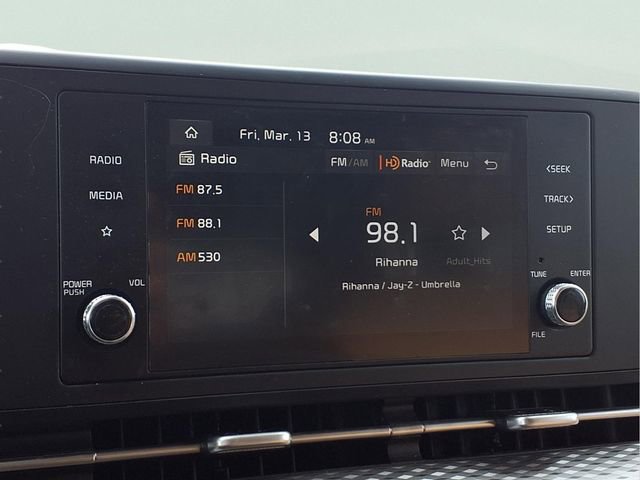 Used 2024 Kia Carnival LX image 6