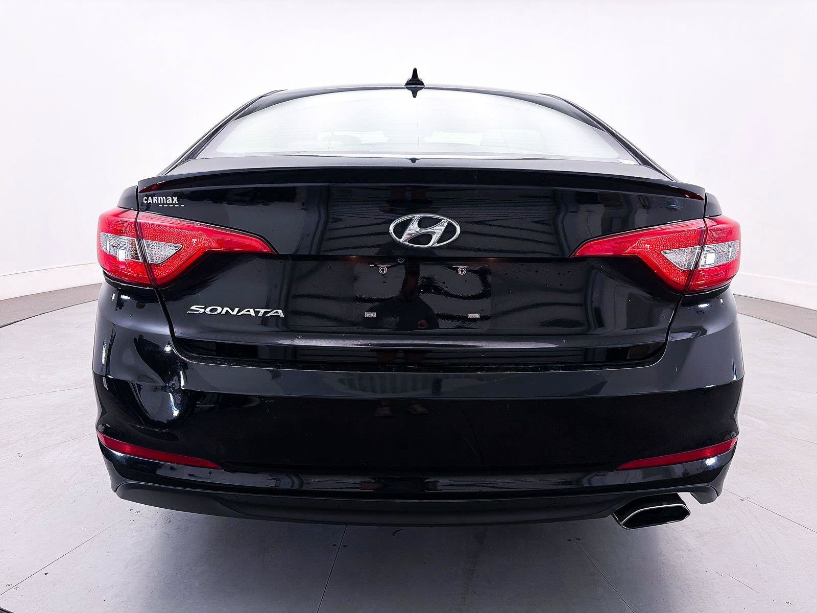 Used 2017 Hyundai Sonata SE FWD image 10