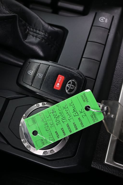 Used 2025 Toyota Tacoma SR5 RWD image 27