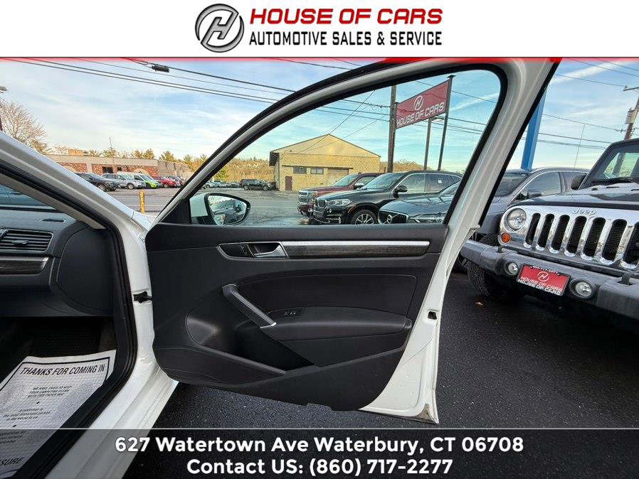 Used 2017 Volkswagen Passat 1.8T SE image 35