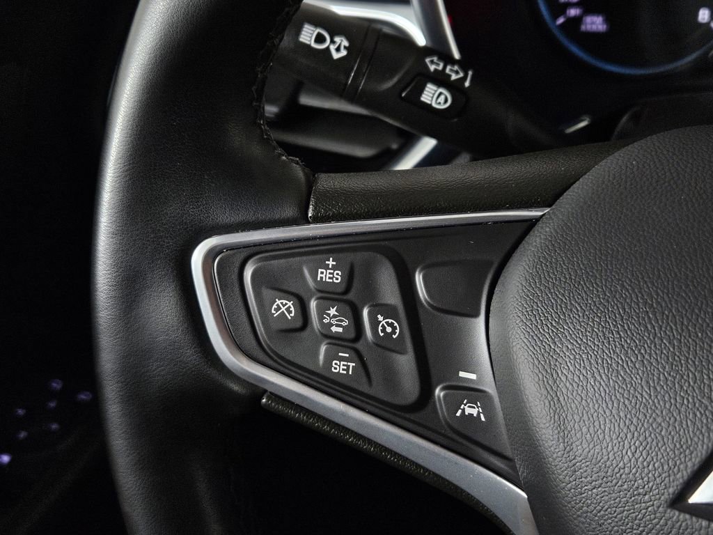 Used 2023 Chevrolet Equinox LT w/ Driver Convenience Package AWD/4WD image 17