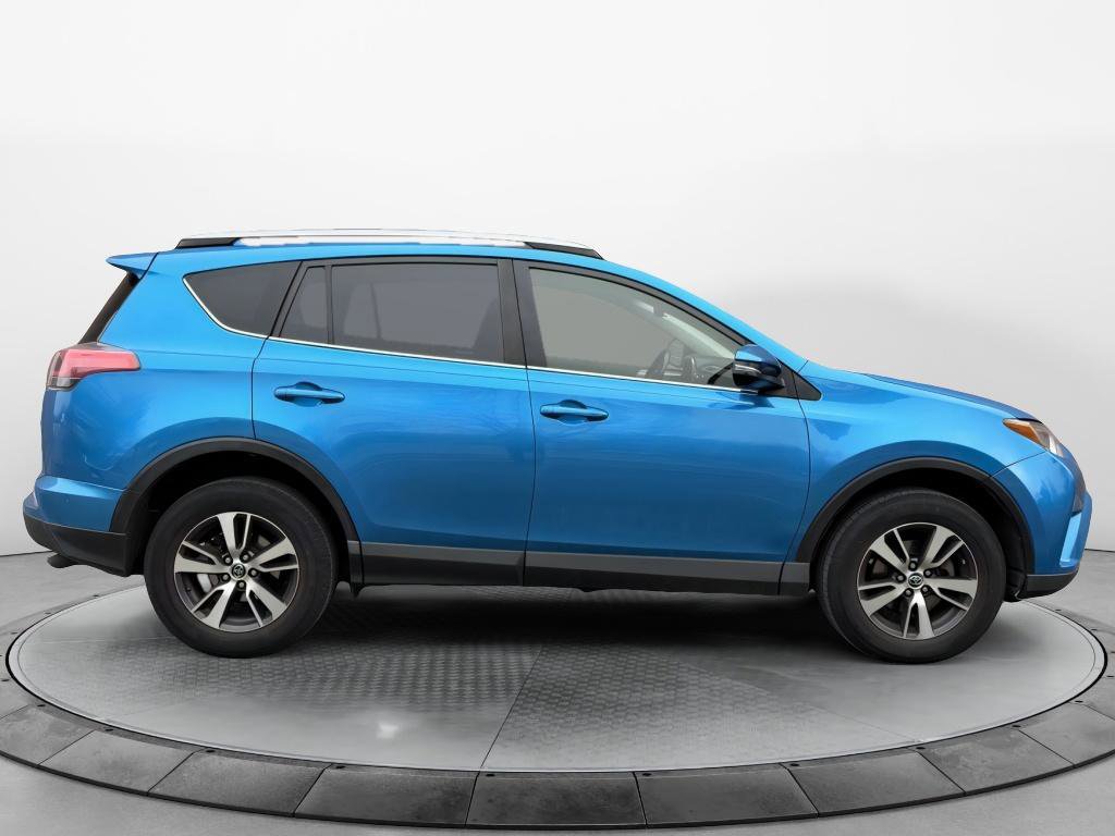 Used 2018 Toyota RAV4 XLE image 6