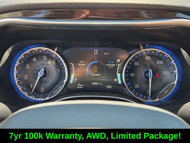Used 2022 Chrysler Pacifica Limited w/ Uconnect Theater Family Group AWD/4WD image 33