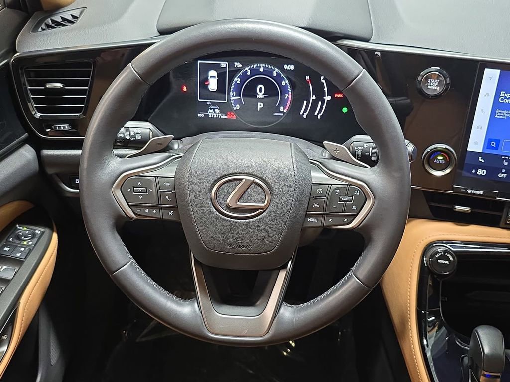 Used 2023 Lexus NX 250 FWD w/ Towing Package (2000 Lbs) image 13