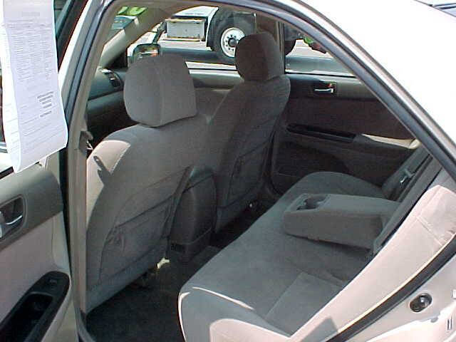 Used 2006 Toyota Camry LE FWD image 11