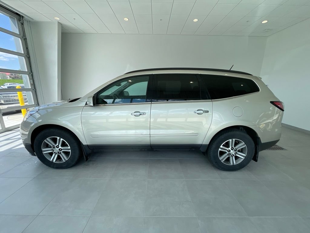 Used 2016 Chevrolet Traverse LT AWD/4WD image 2
