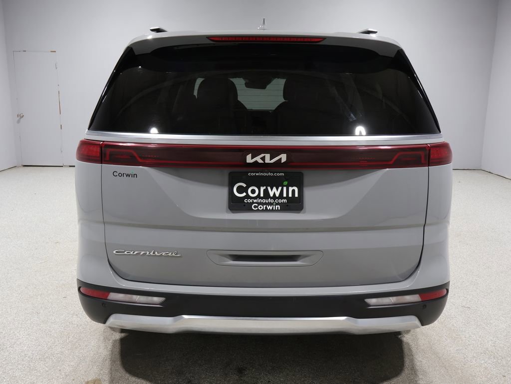 Used 2022 Kia Carnival SX Prestige FWD image 3
