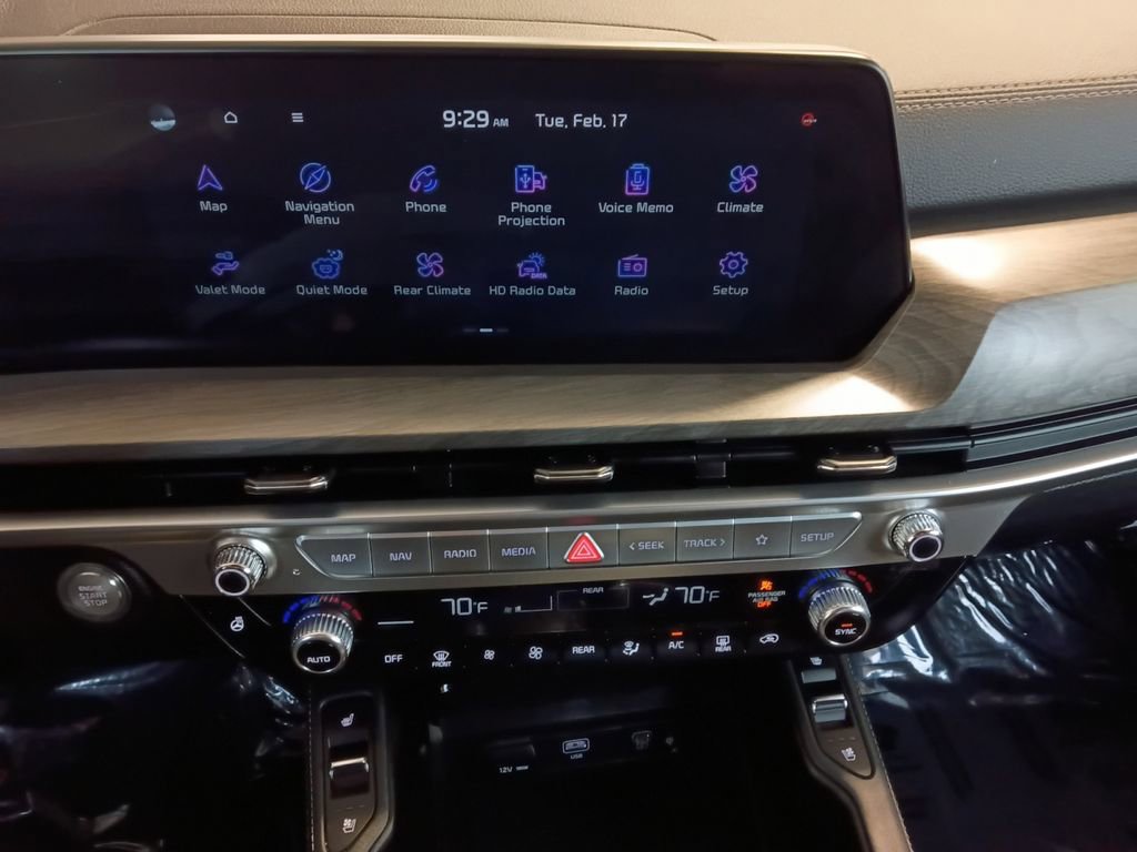 Used 2025 Kia Telluride AWD image 8