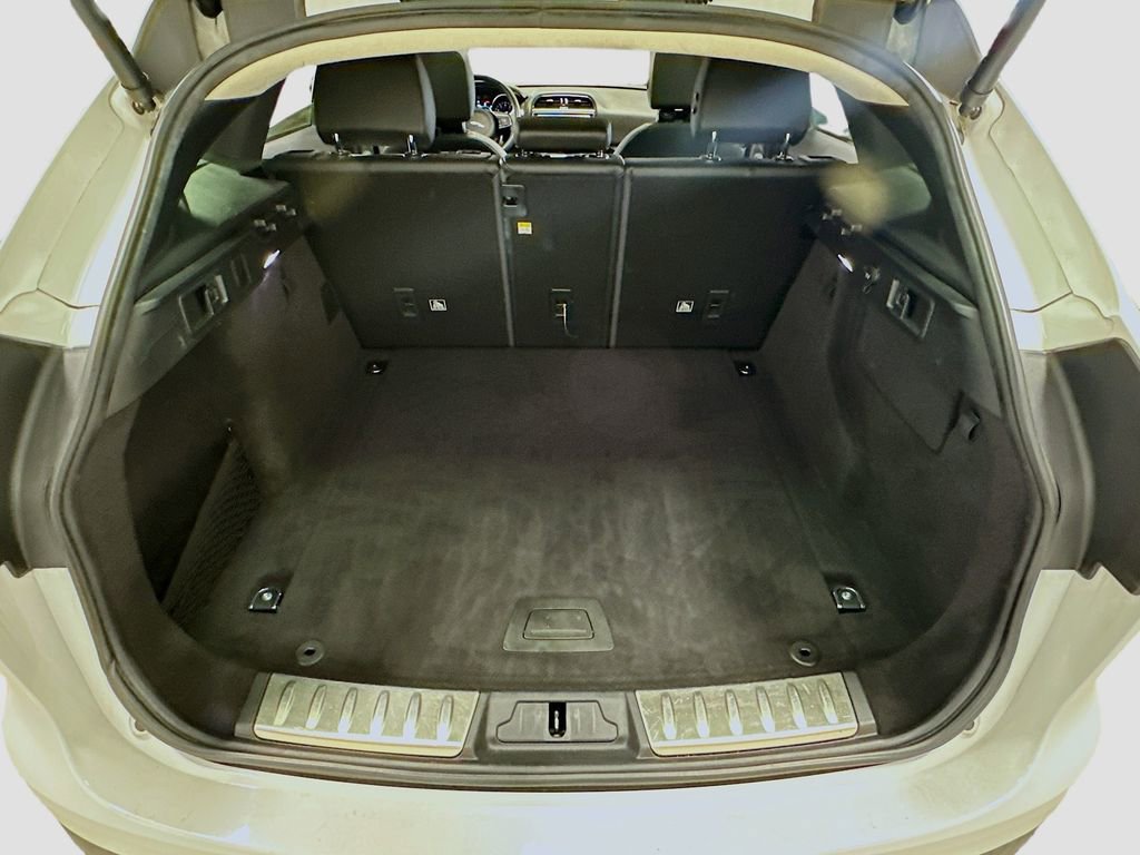 Used 2019 Jaguar F-PACE Premium AWD/4WD image 28