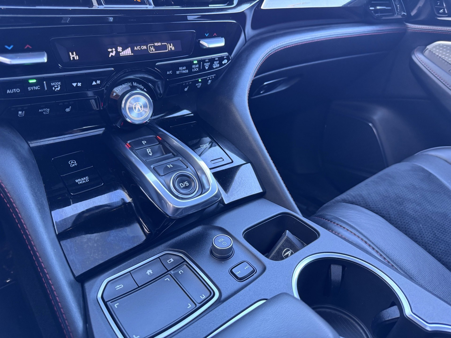 Used 2022 Acura MDX A-Spec image 23