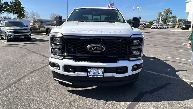 New 2026 Ford F350 Lariat w/ Black Appearance Package AWD/4WD image 8