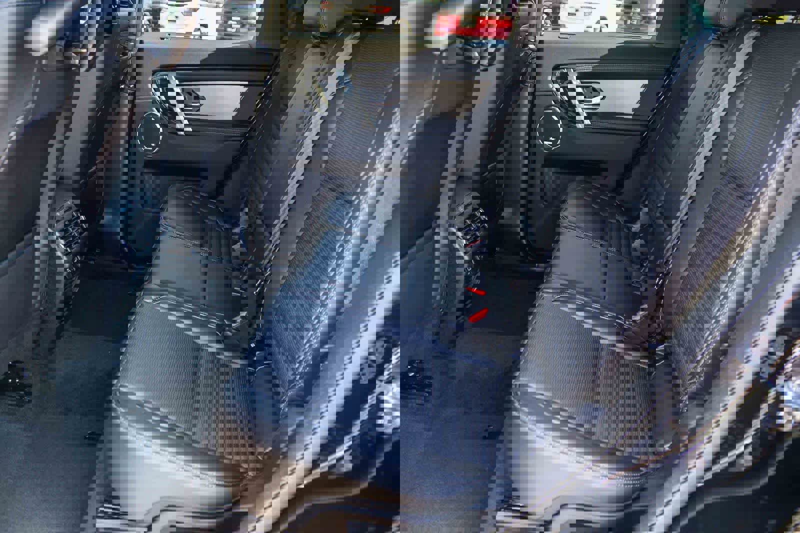 New 2026 Land Rover Discovery Sport Landmark image 18