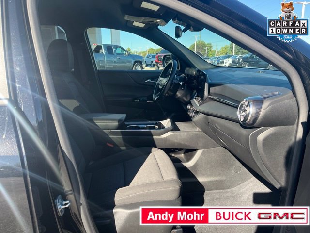 Used 2025 Chevrolet Equinox LT w/ Safety and Technology Package FWD image 41
