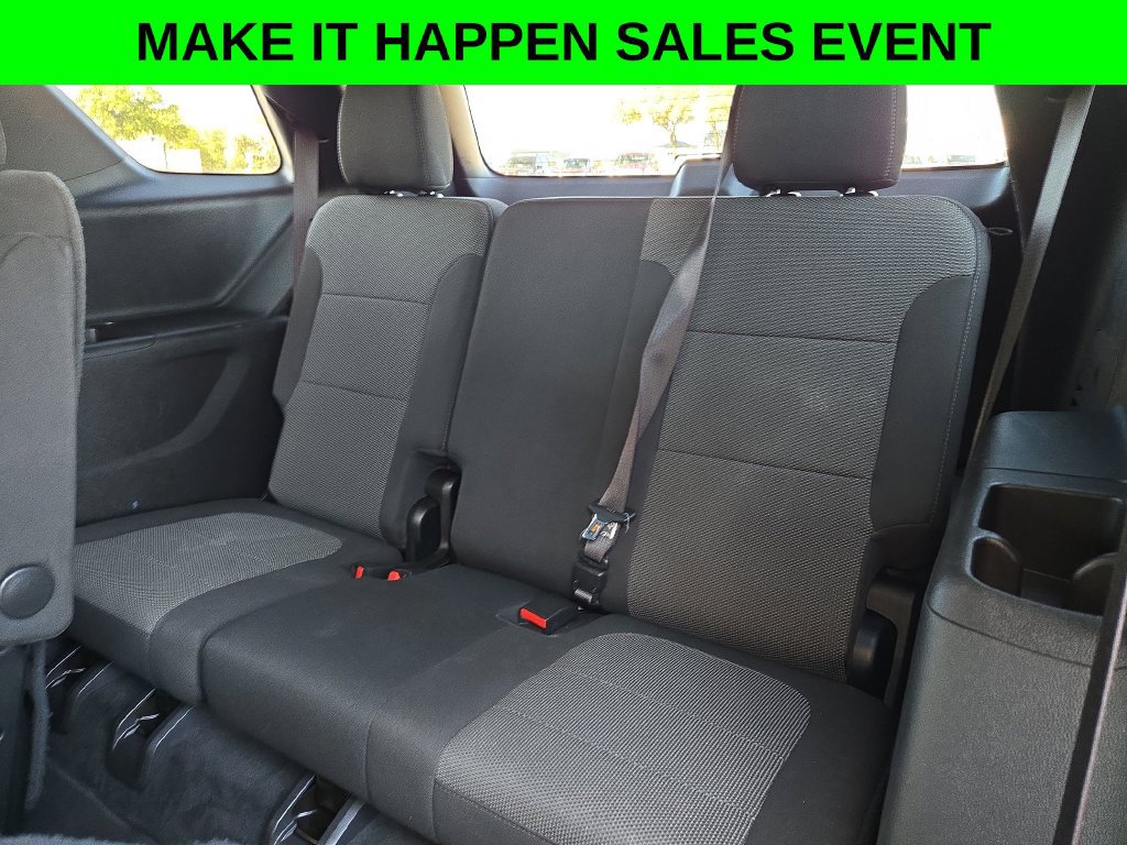 Used 2023 Chevrolet Traverse LT AWD/4WD image 15