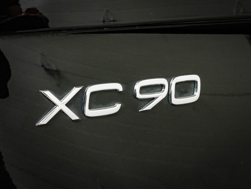 Used 2022 Volvo XC90 T6 Momentum AWD/4WD image 18