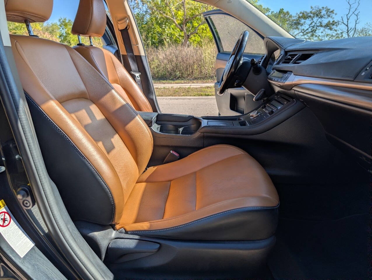 Used 2016 Lexus CT 200h image 24