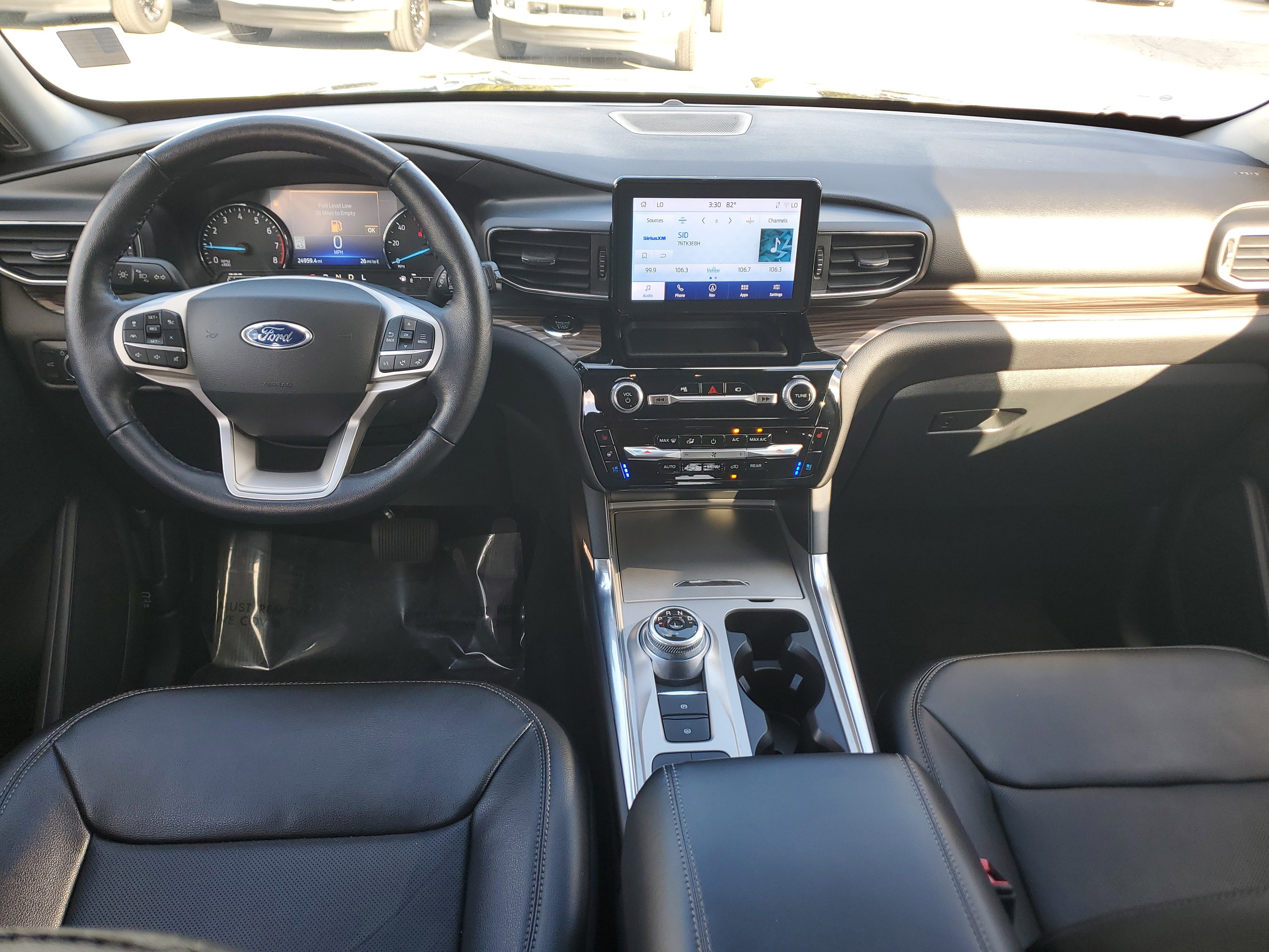 Used 2022 Ford Explorer Limited w/ Equipment Group 301A image 19