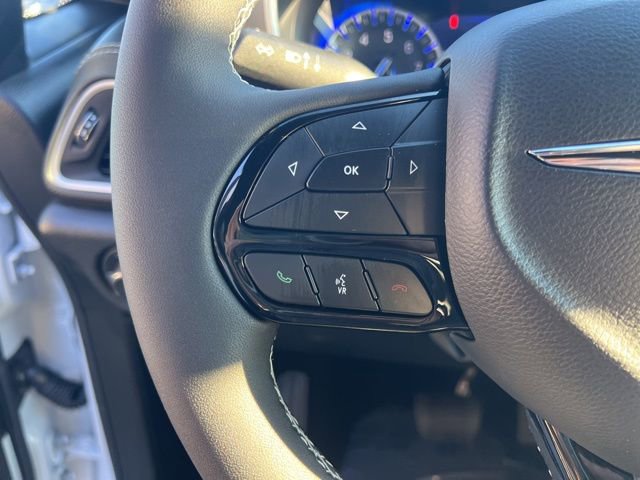 New 2026 Chrysler Pacifica Select w/ S Appearance Package image 11