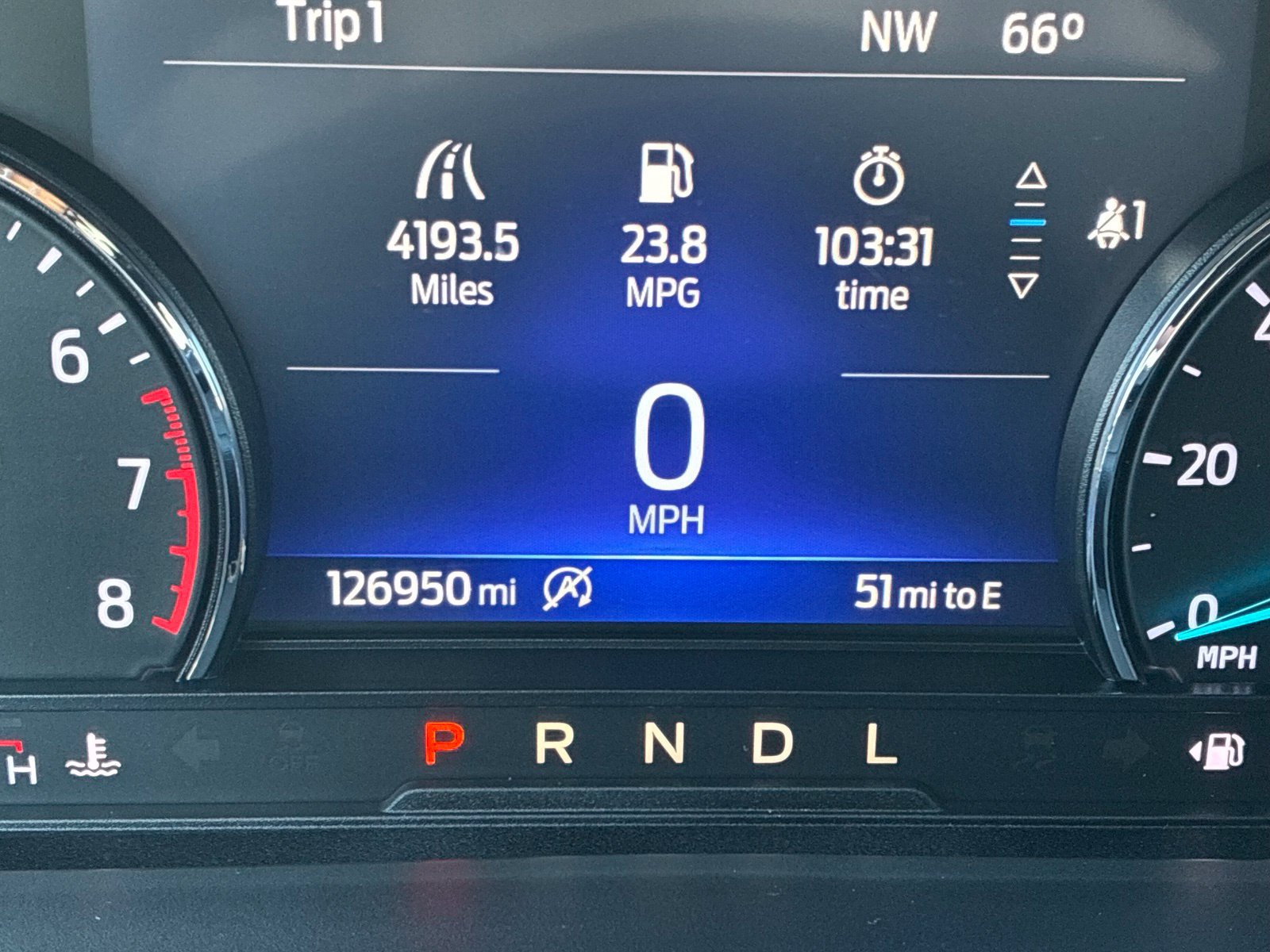 Used 2023 Ford Explorer XLT AWD/4WD image 7