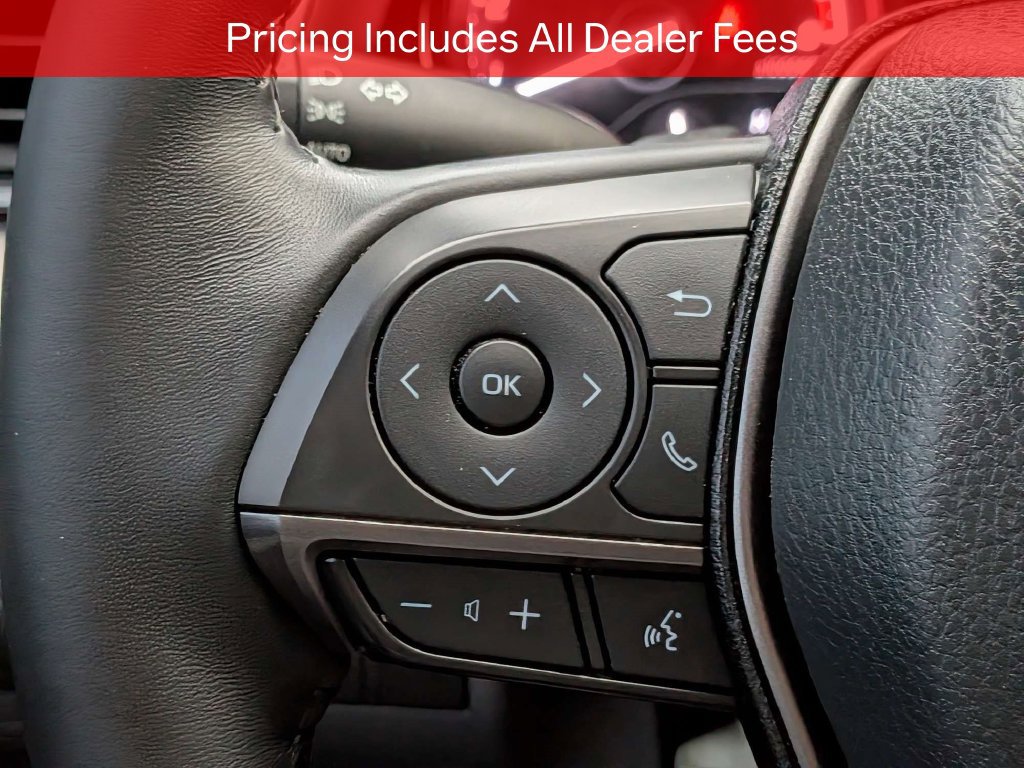 Used 2021 Toyota Camry SE FWD image 25
