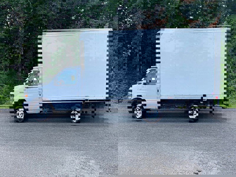 Certified 2021 Ford E-450 and Econoline 450 Super Duty w/ Power Windows & Locks Group image 4