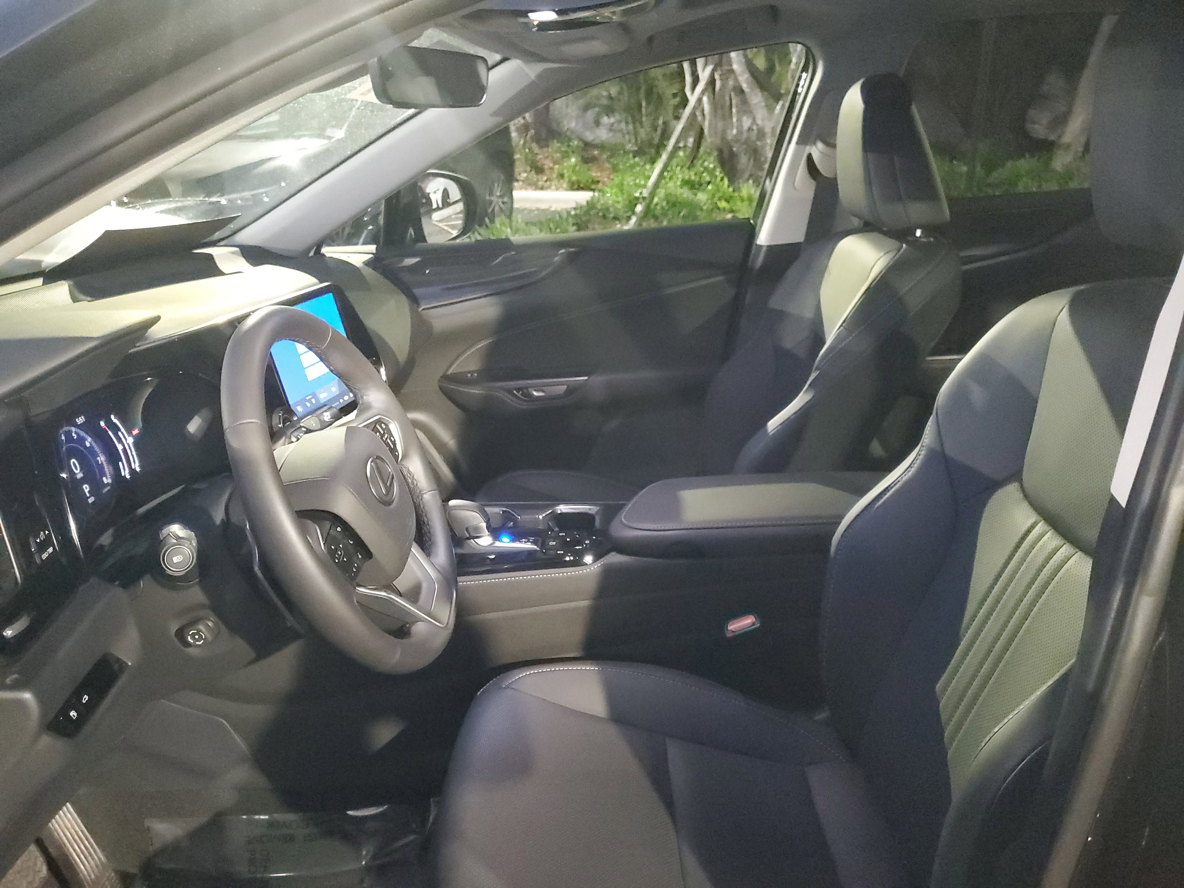 Certified 2025 Lexus NX 250 FWD w/ Premium Package image 15