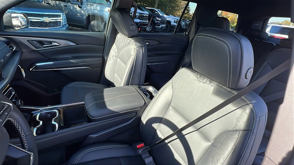 New 2026 Chevrolet Traverse LT w/ Driver Confidence Package image 15
