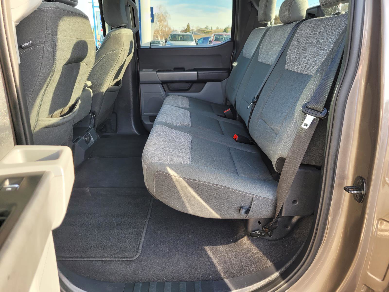 Used 2023 Ford F150 XLT w/ Trailer Tow Package image 12