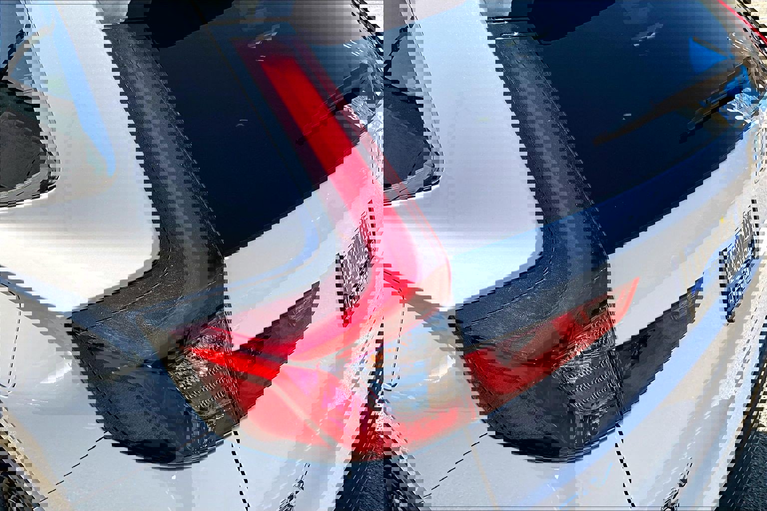 Used 2025 Honda CR-V EX-L image 32