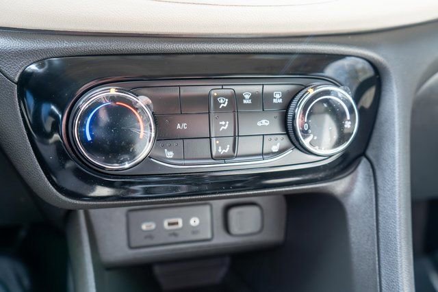 Used 2023 Buick Encore GX Preferred w/ Cold Weather Comfort Package FWD image 30