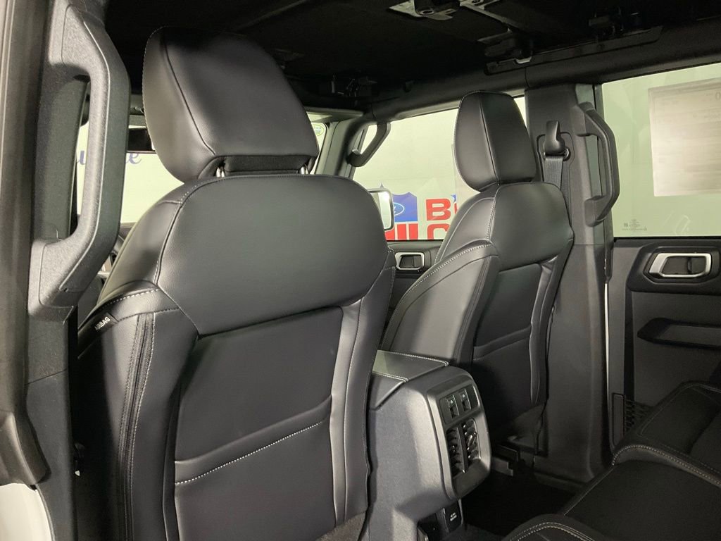 New 2026 Ford Bronco Outer Banks image 14