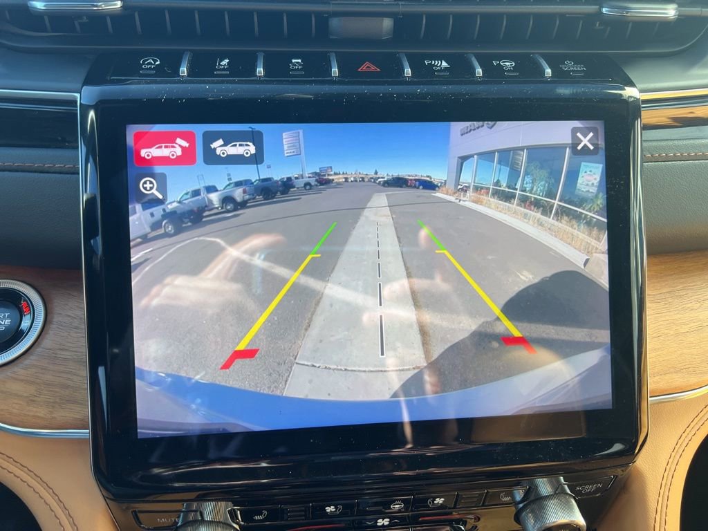 Used 2024 Jeep Grand Cherokee L Summit AWD/4WD image 44