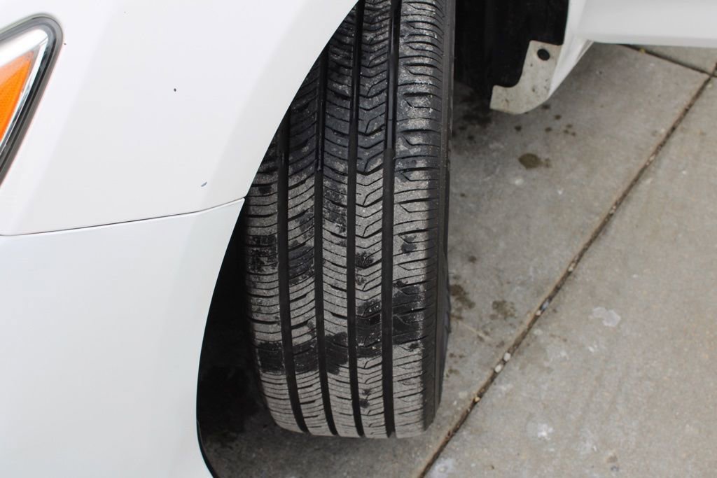 Used 2012 Toyota Camry LE image 12