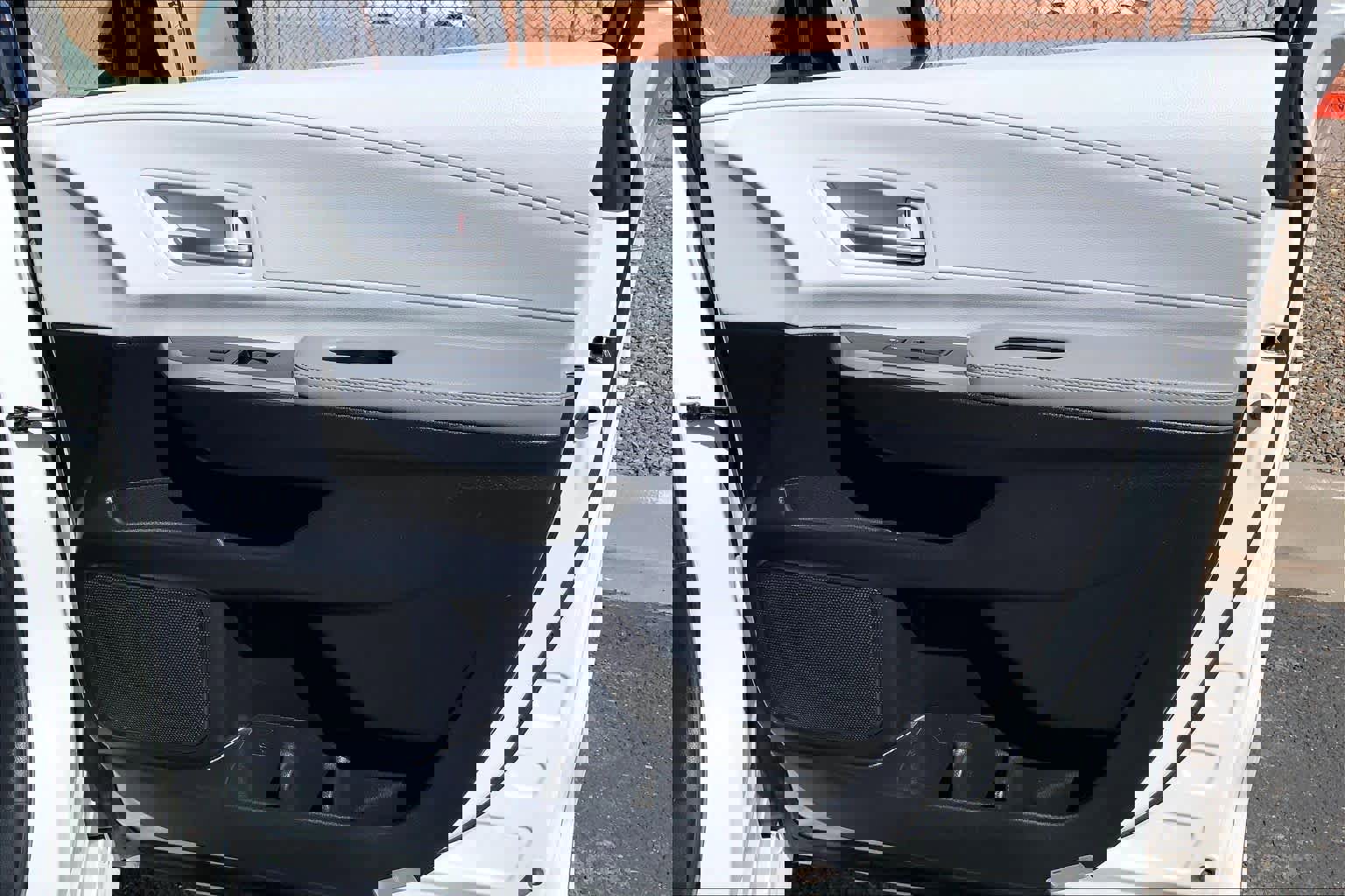 Used 2025 Toyota Sienna XLE w/ XLE Plus Package image 20